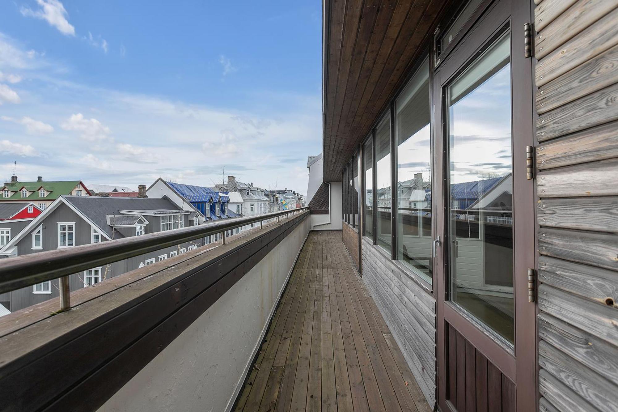 Penthouse Apt On The Shopping Street-Free Parking Reikiavik Exterior foto