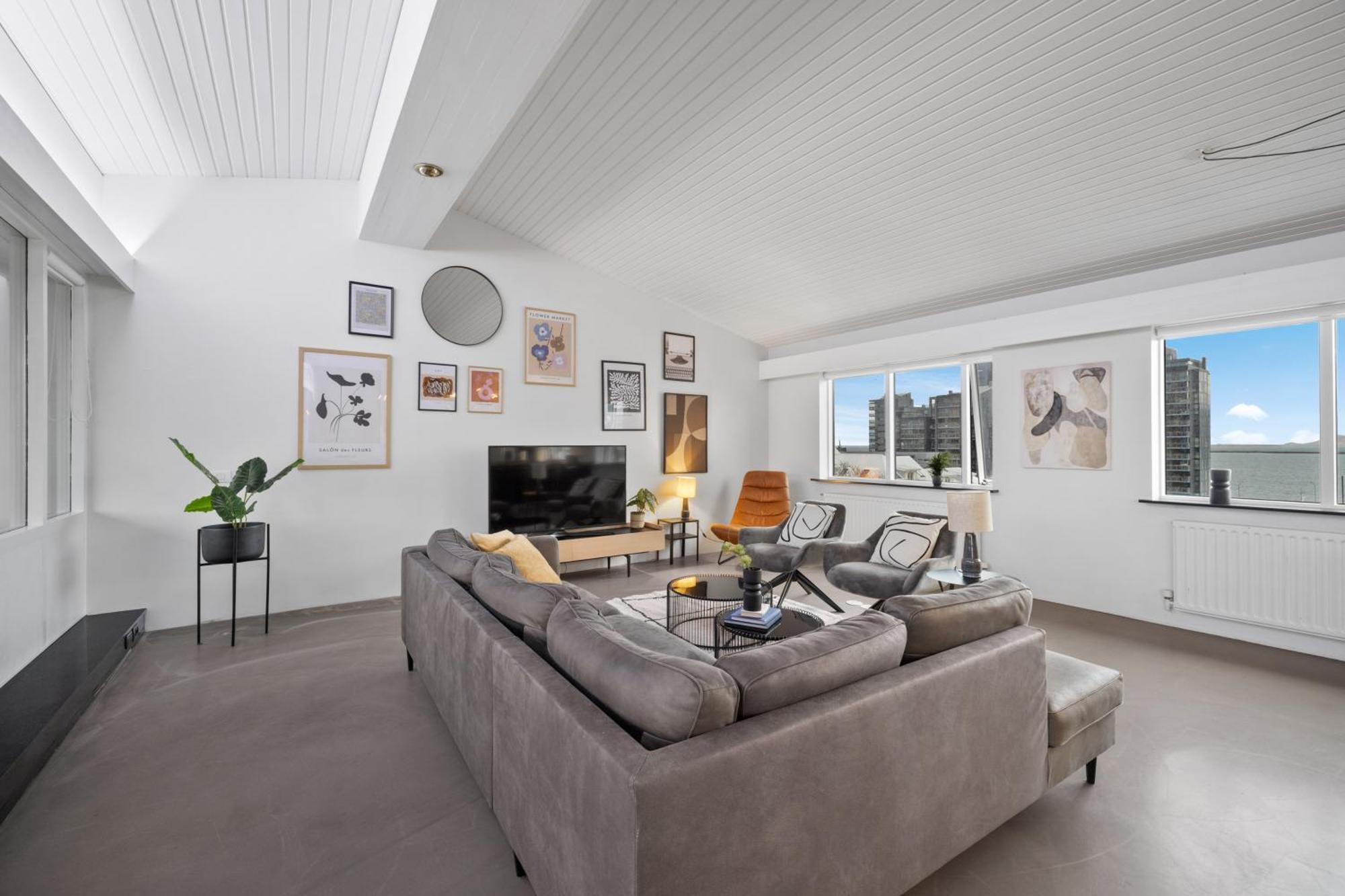 Penthouse Apt On The Shopping Street-Free Parking Reikiavik Exterior foto