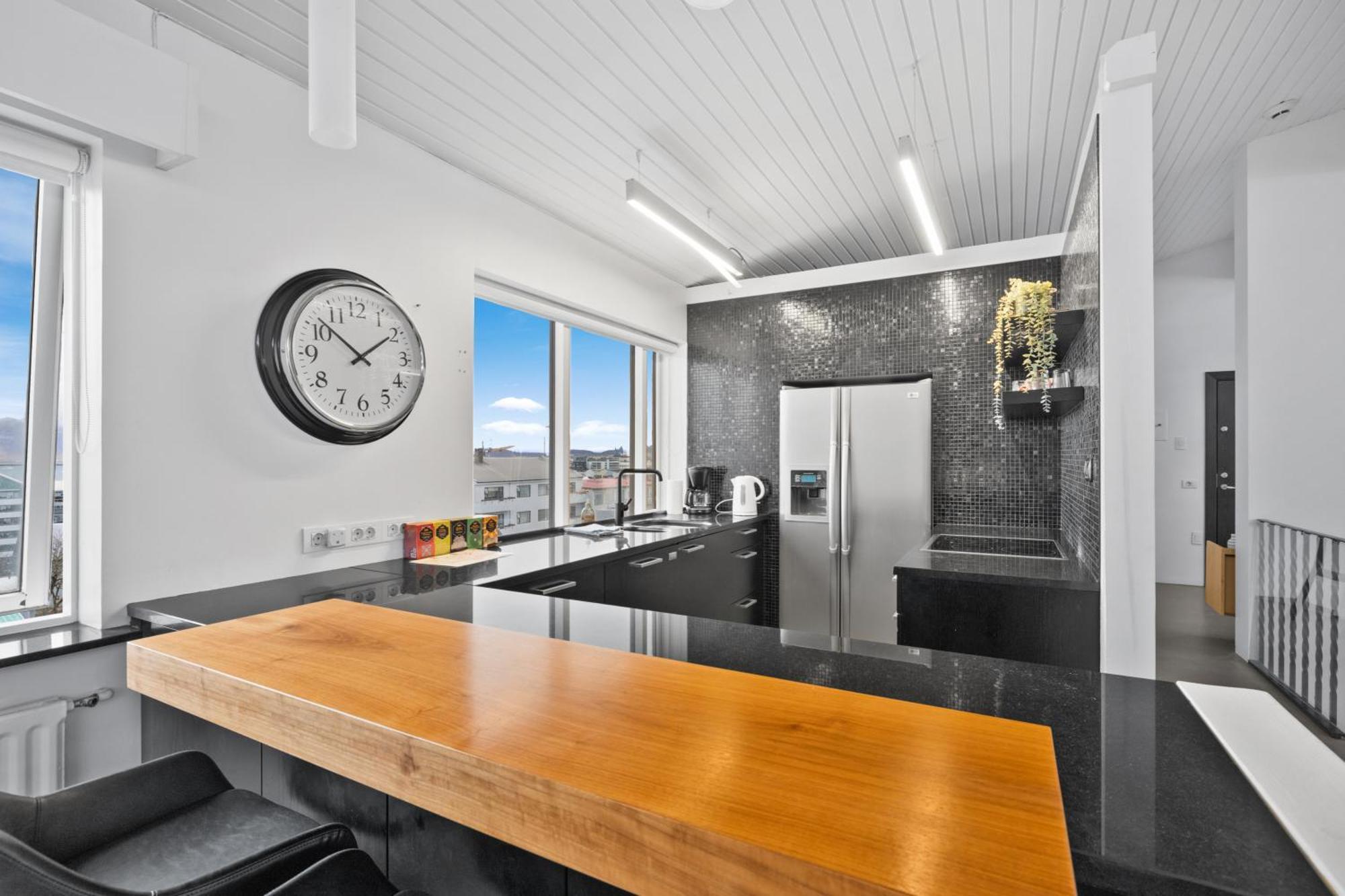 Penthouse Apt On The Shopping Street-Free Parking Reikiavik Exterior foto