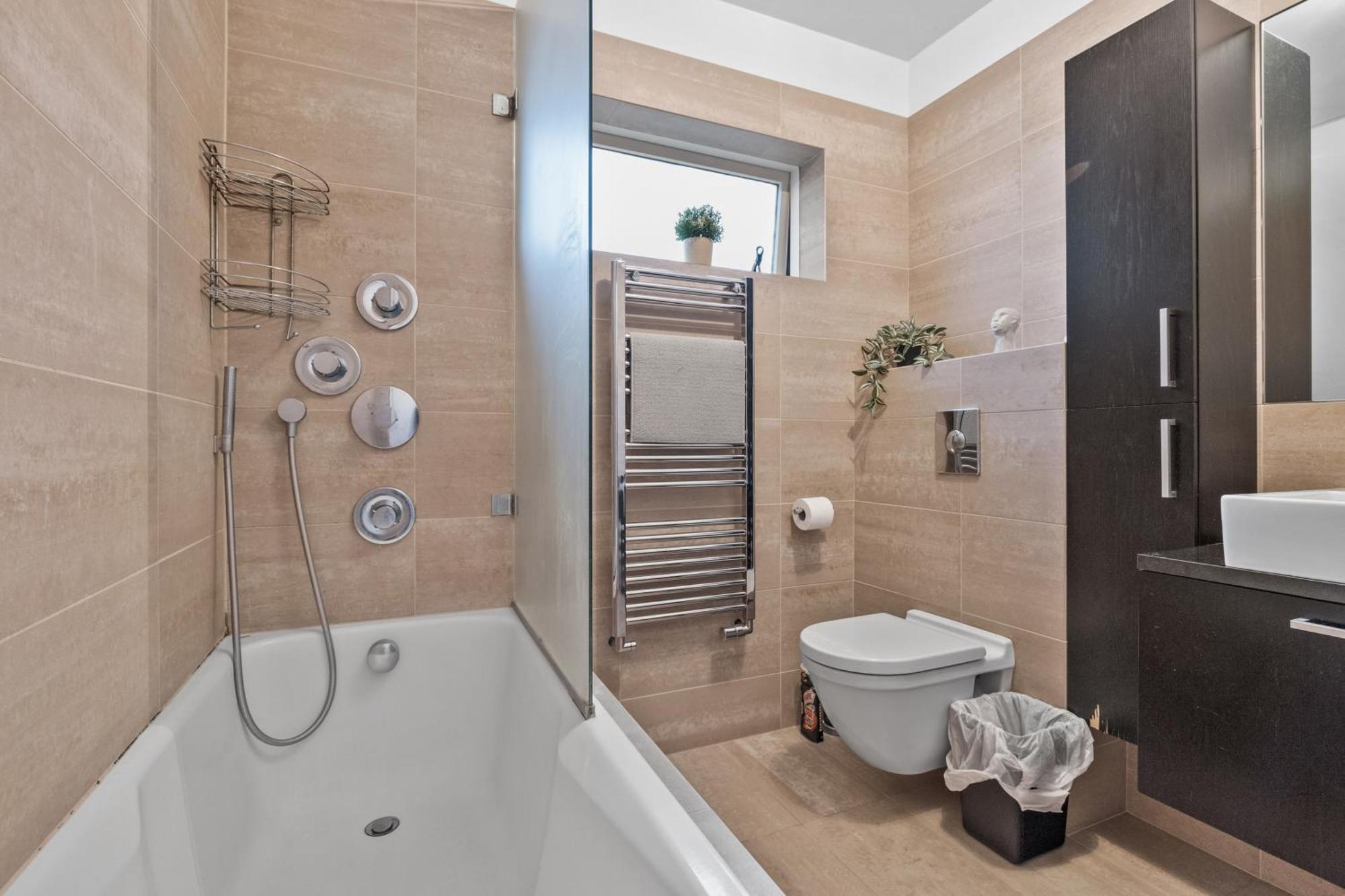 Penthouse Apt On The Shopping Street-Free Parking Reikiavik Exterior foto